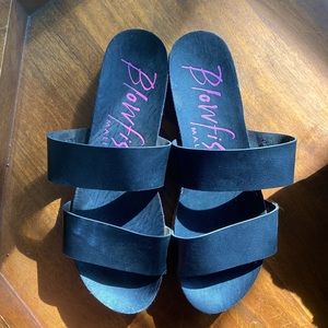 Black Sandals Size 8.5